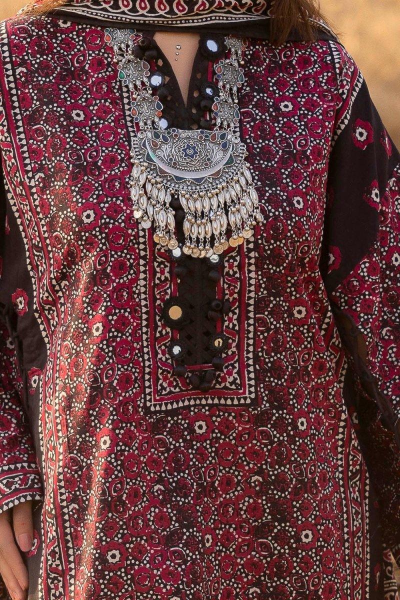 Gul Ahmed 3 Piece Unstitched Printed Lawn Suit CL-52623