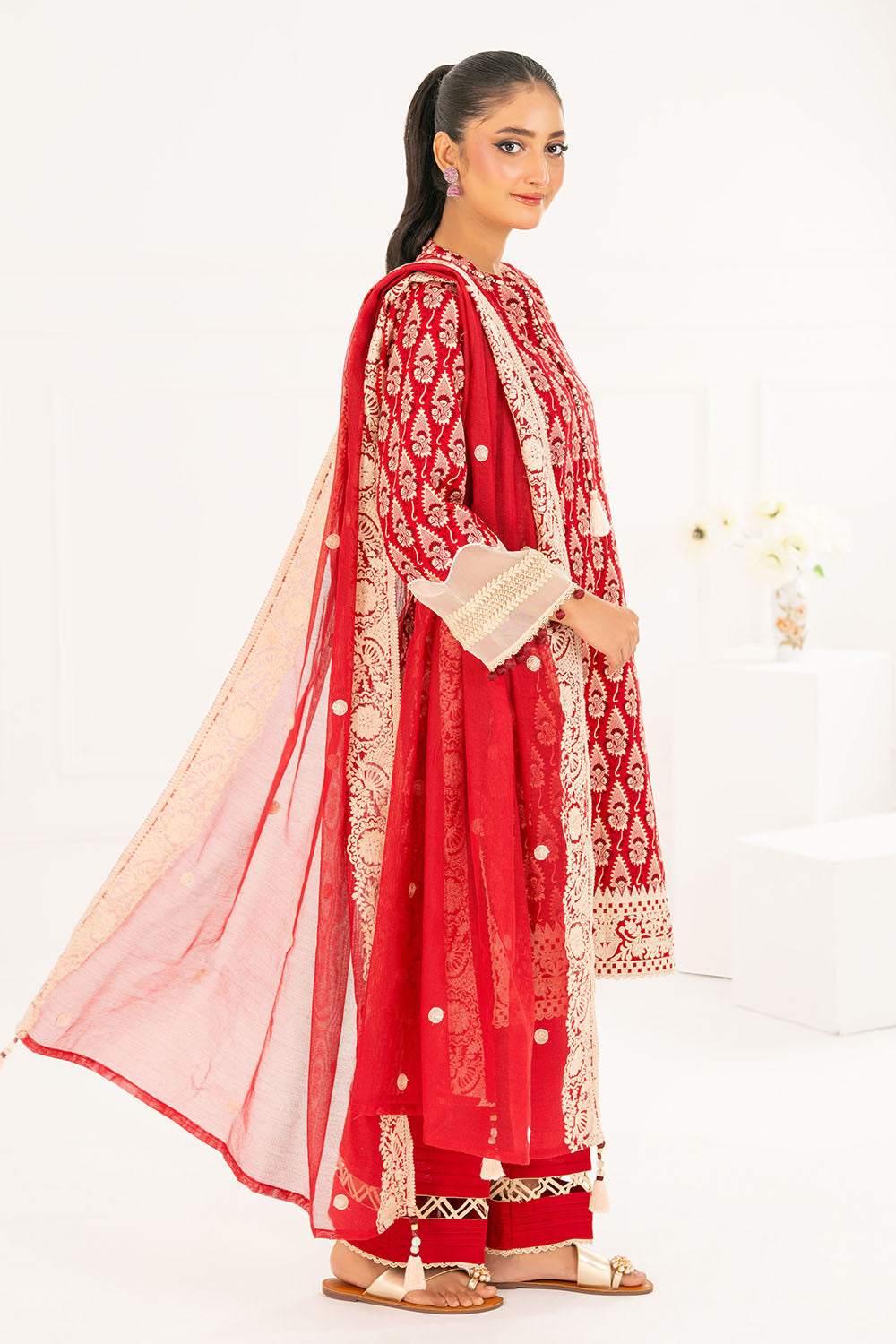 Gul Ahmed 3 Piece Unstitched Embroidered Khaddar Suit With Net Dupatta CN-52006