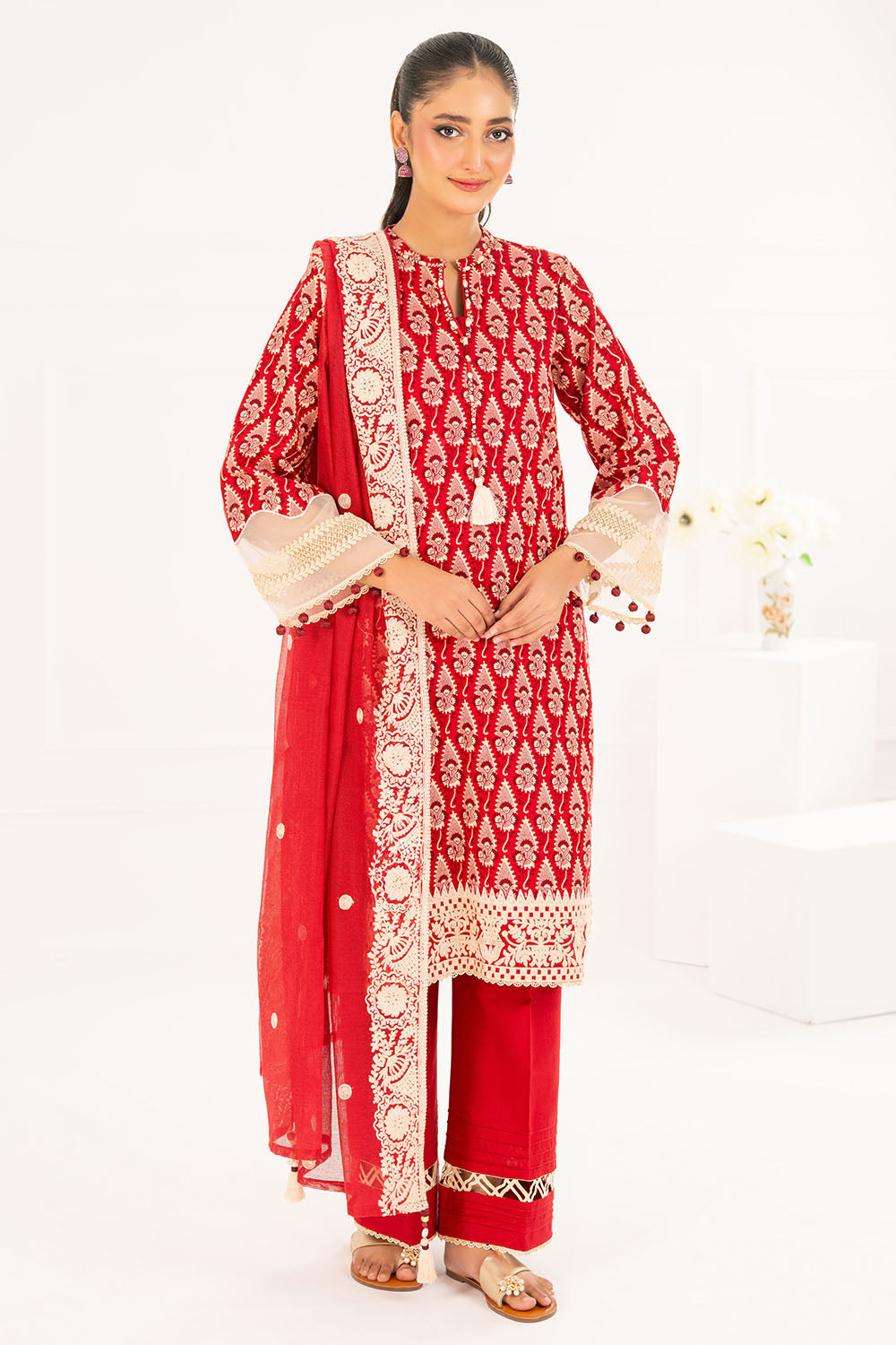 Gul Ahmed 3 Piece Unstitched Embroidered Khaddar Suit With Net Dupatta CN-52006