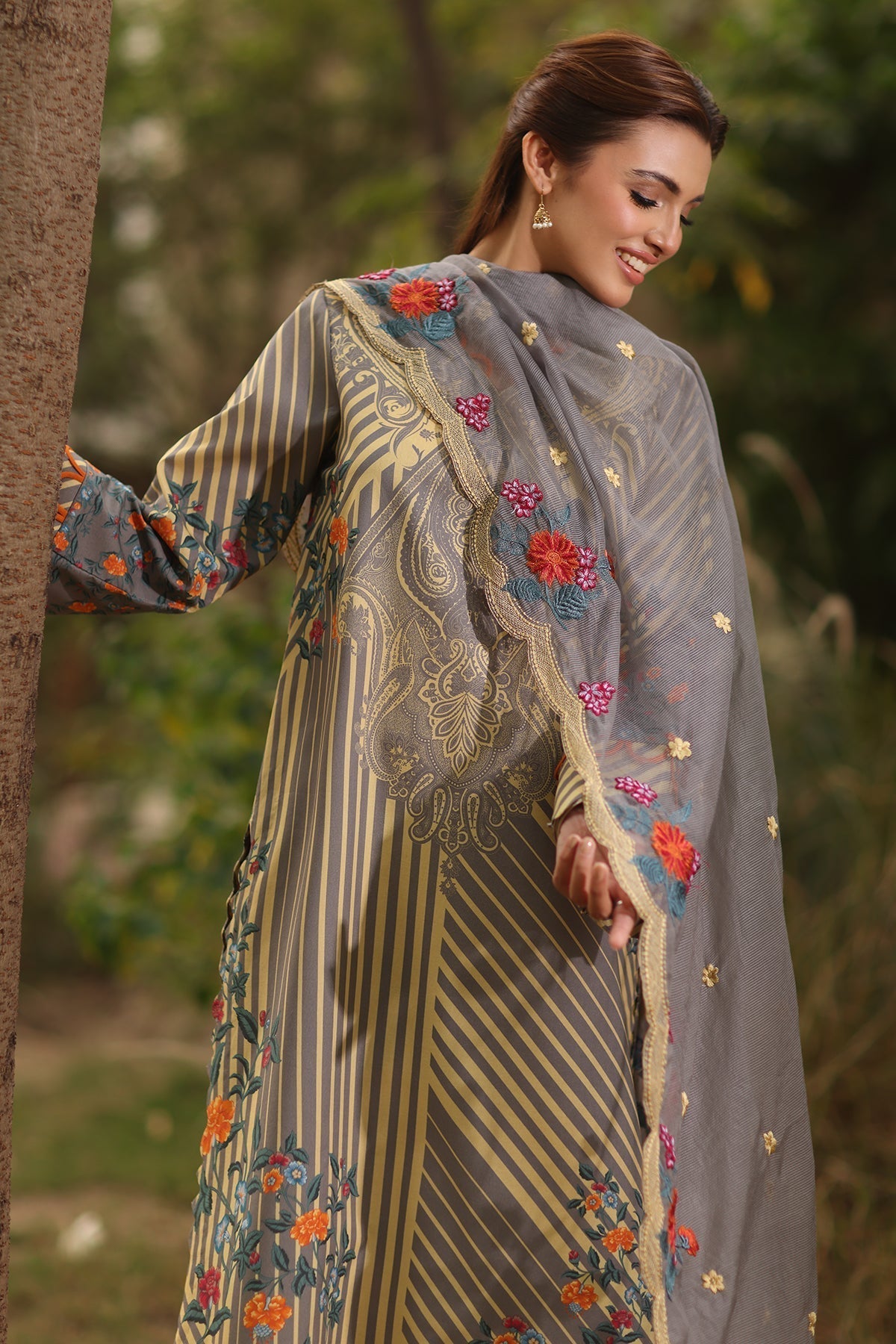 Charizma 3 Pc Stitched Printed Lawn Suit - DSPM4-05