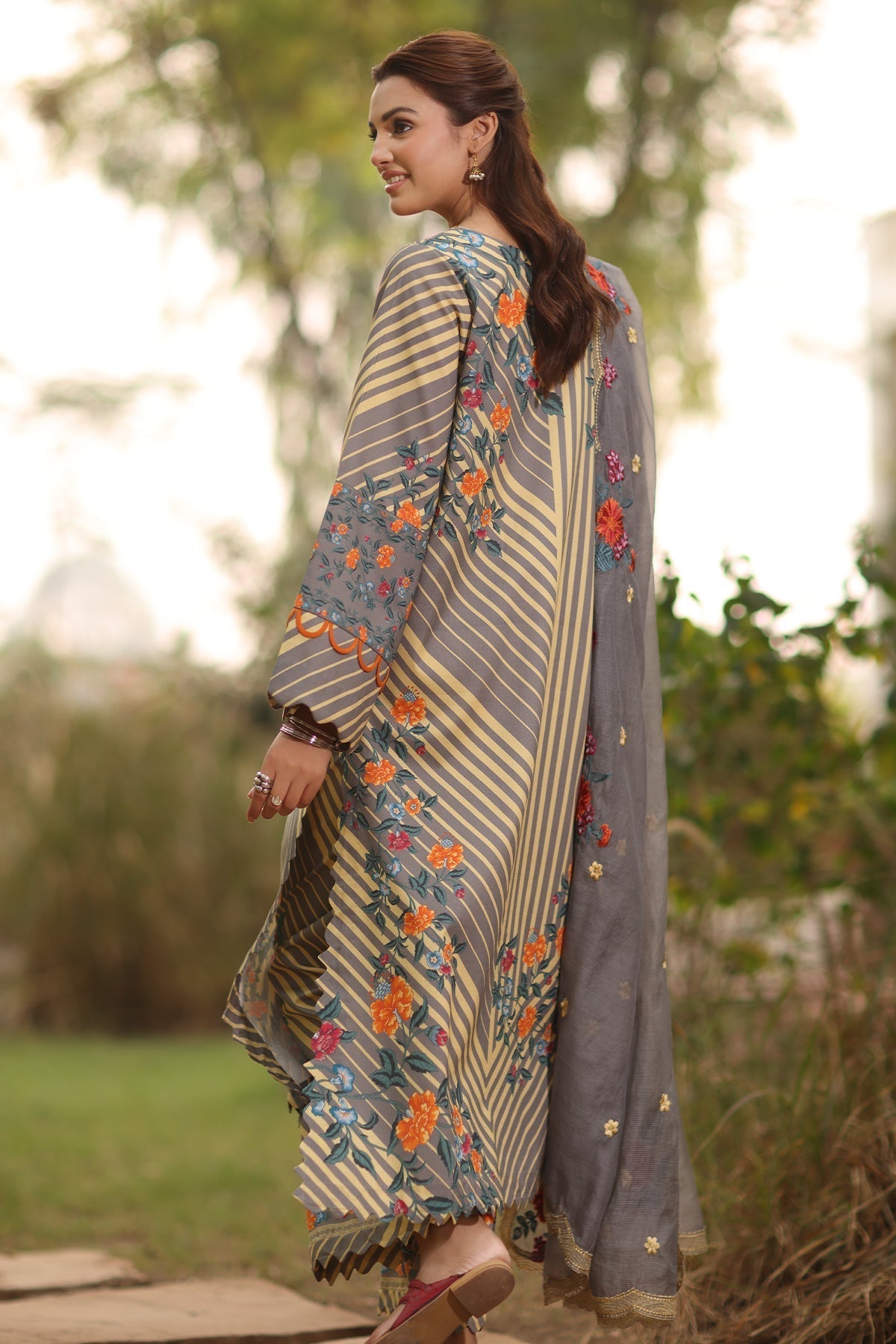 Charizma 3 Pc Stitched Printed Lawn Suit - DSPM4-05
