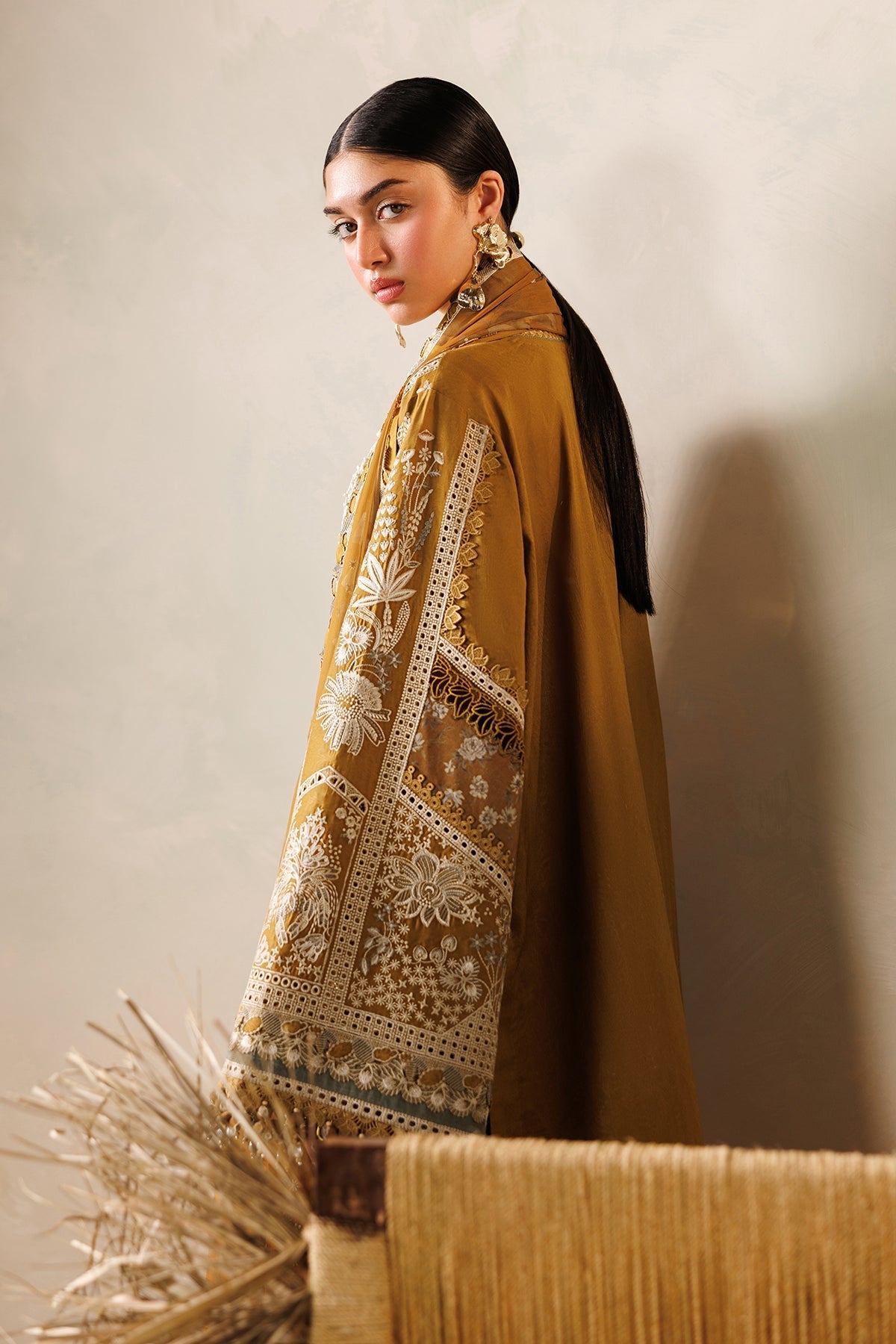 Baroque 3 Piece Unstitched Embroidered Lawn Suit - EL26-D07