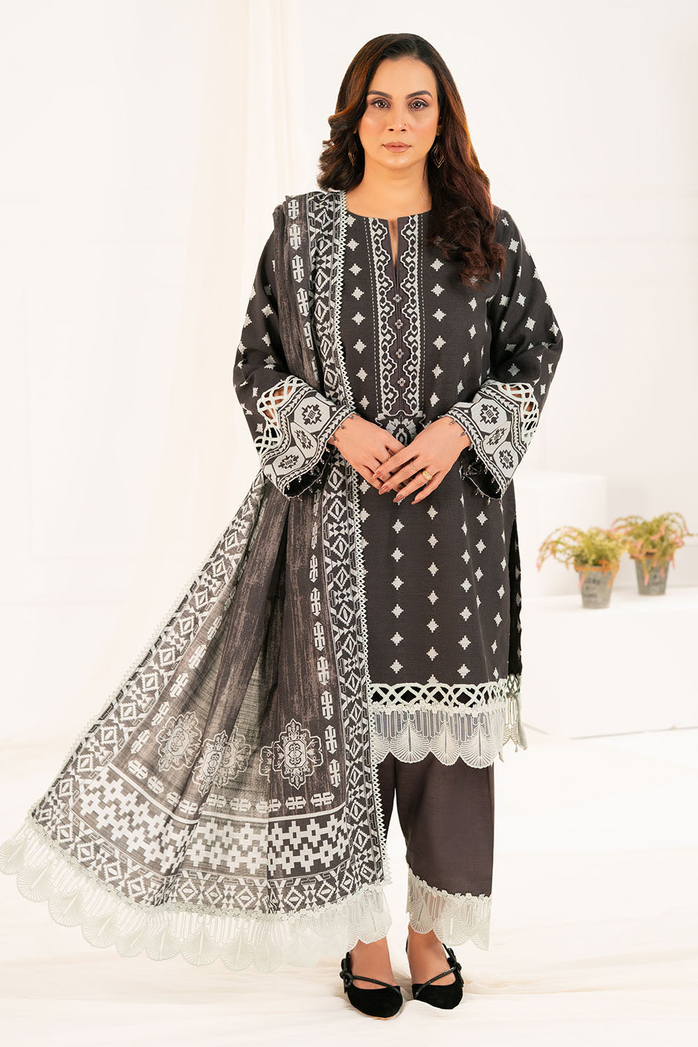 Gul Ahmed 3 Piece Unstitched Printed Khaddar Suit With Dupatta K-52041