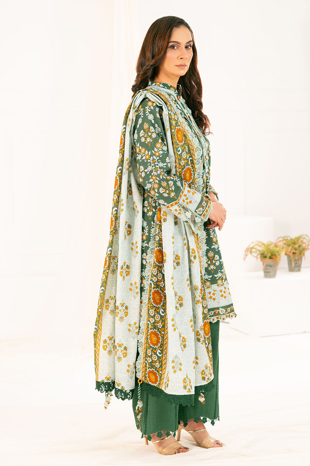 Gul Ahmed 3 Piece Unstitched Printed Khaddar Suit With Dupatta K-52083