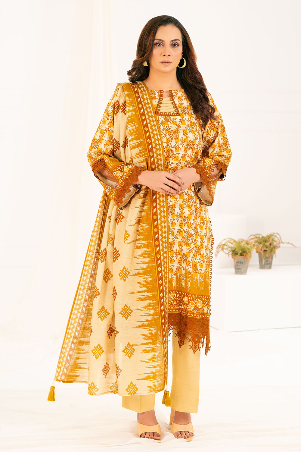 Gul Ahmed 3 Piece Unstitched Printed Khaddar Suit With Dupatta K-52087
