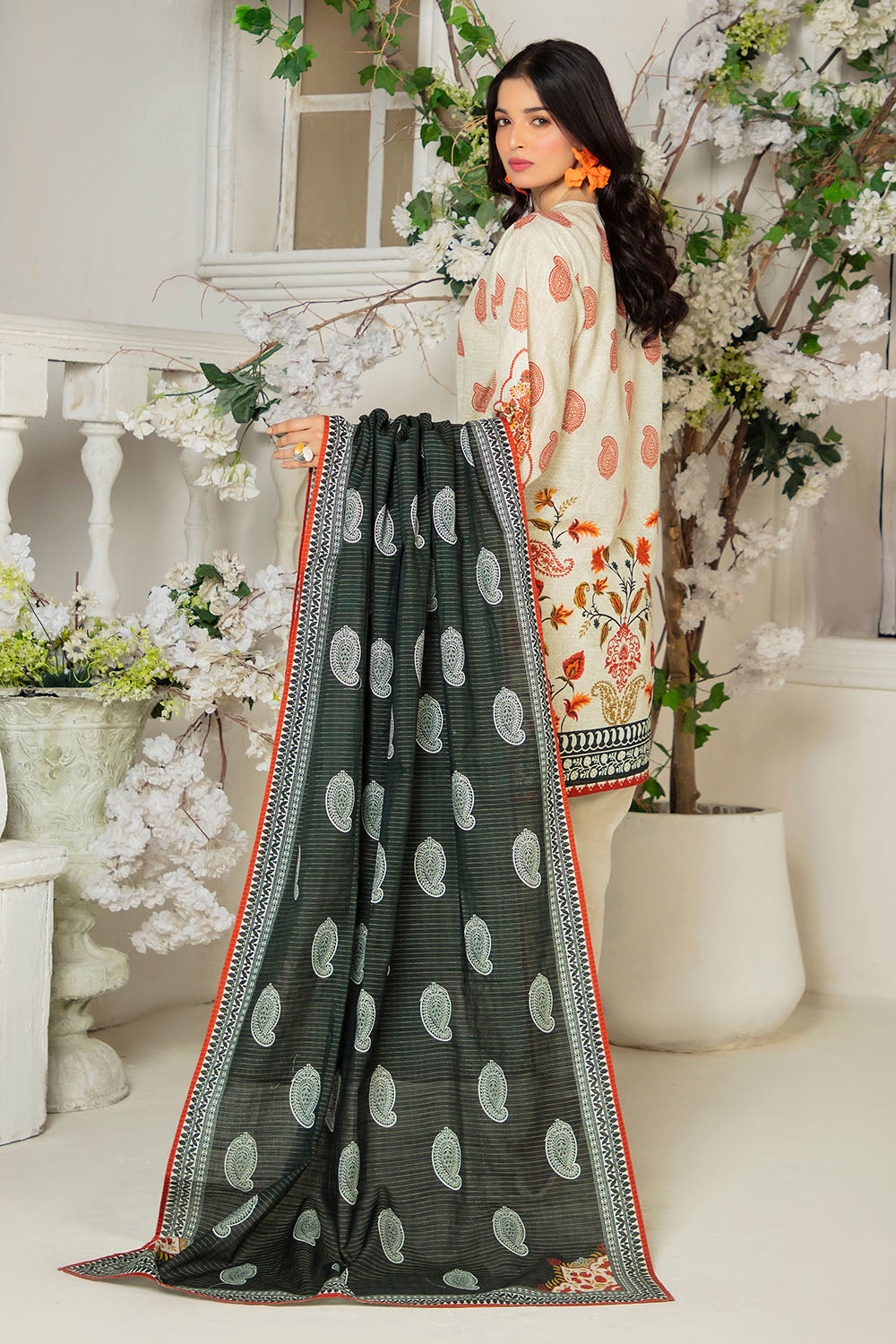 Gul Ahmed 3 Piece Unstitched Printed Stripe Khaddar Suit With Dupatta SD-52176