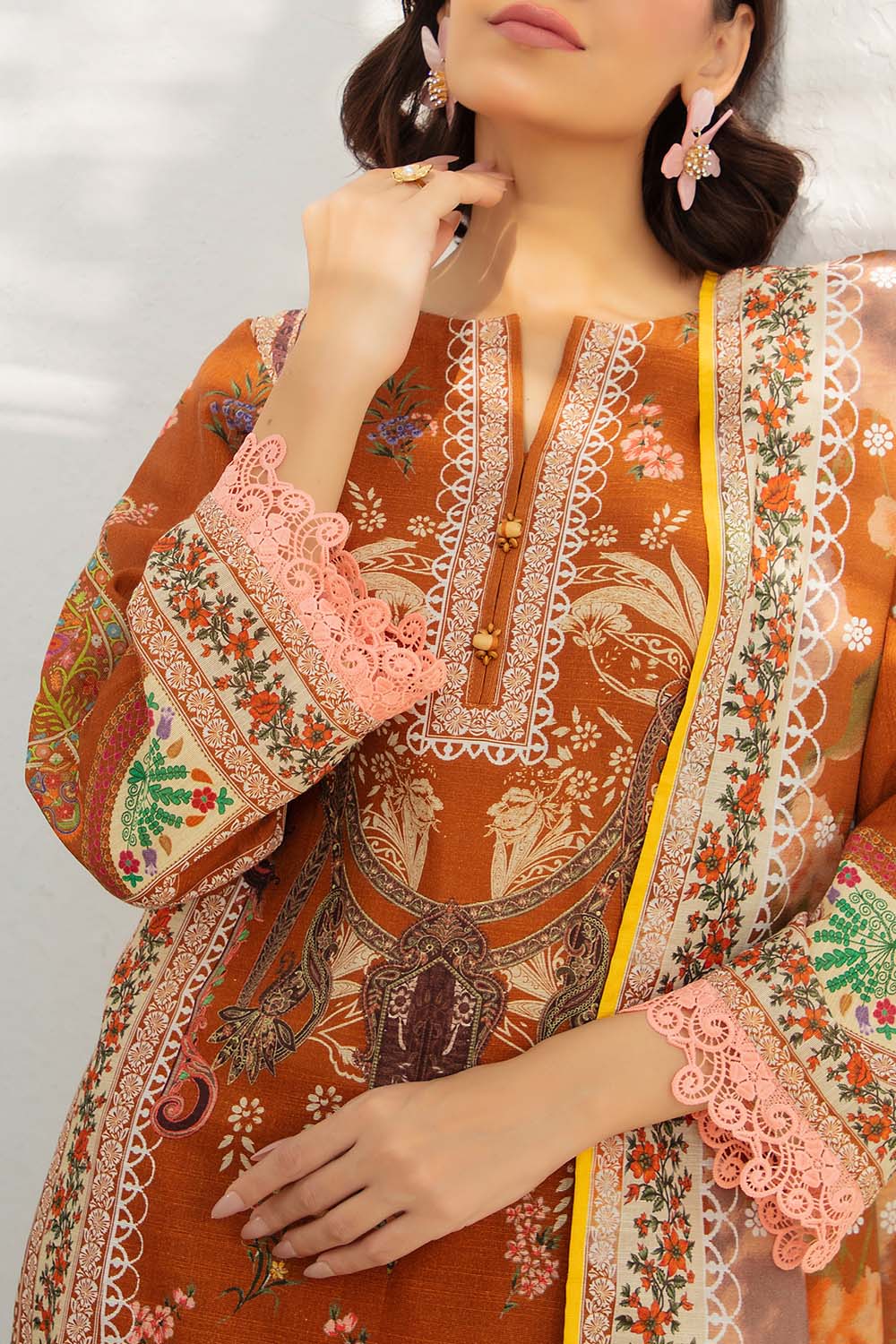 Gul Ahmed 3 Piece Unstitched Printed Khaddar Suit With Zari Cotton Dupatta SD-52182