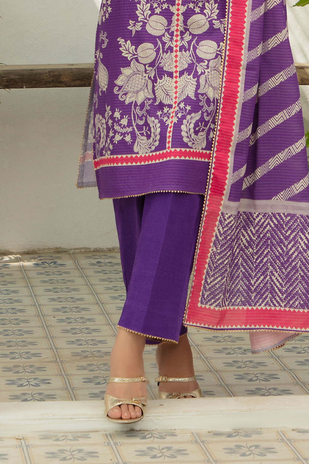 Gul Ahmed 3 Piece Unstitched Printed Stripe Khaddar Suit With Dupatta SD-52191
