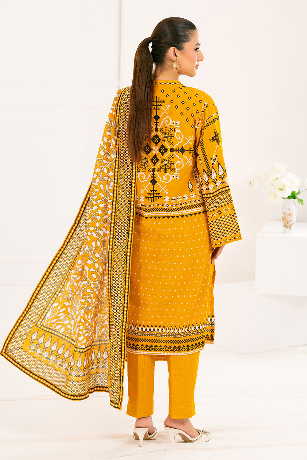 Gul Ahmed 3 Piece Unstitched Printed Khaddar Suit With Dupatta WNS-52021