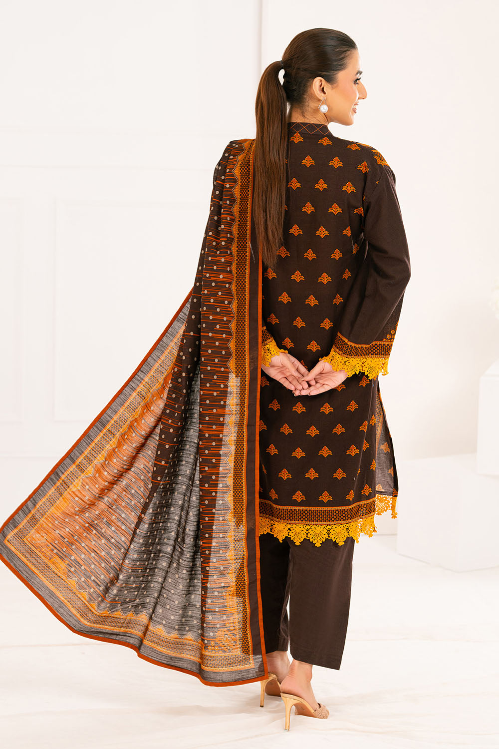 Gul Ahmed 3 Piece Unstitched Printed Khaddar Suit With Dupatta WNS-52025
