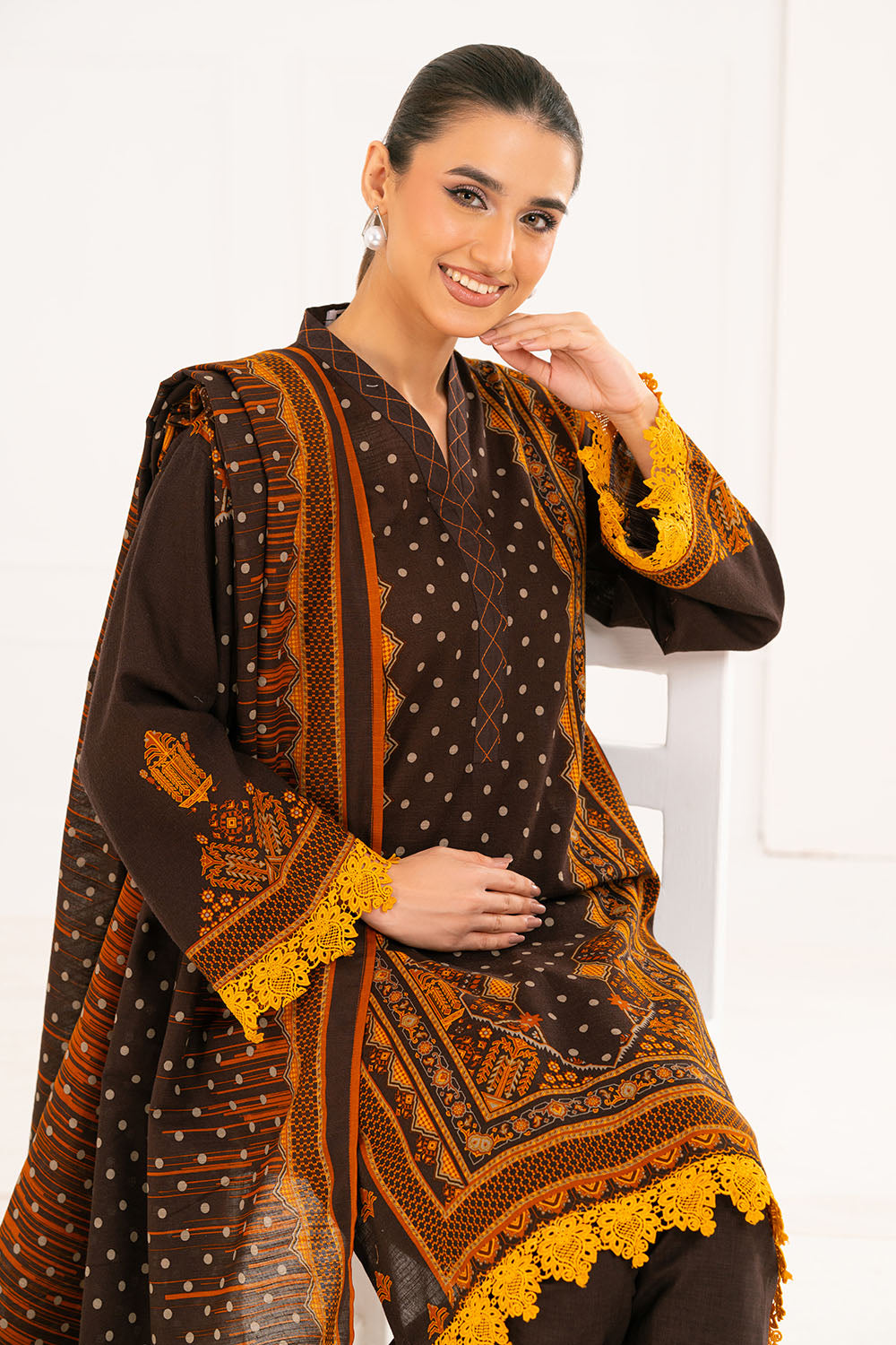 Gul Ahmed 3 Piece Unstitched Printed Khaddar Suit With Dupatta WNS-52025
