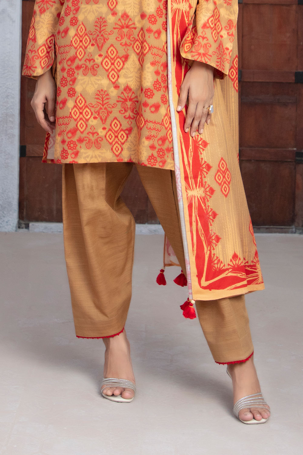 Gul Ahmed 3 Piece Unstitched Printed Khaddar Suit With Dupatta WNS-52039